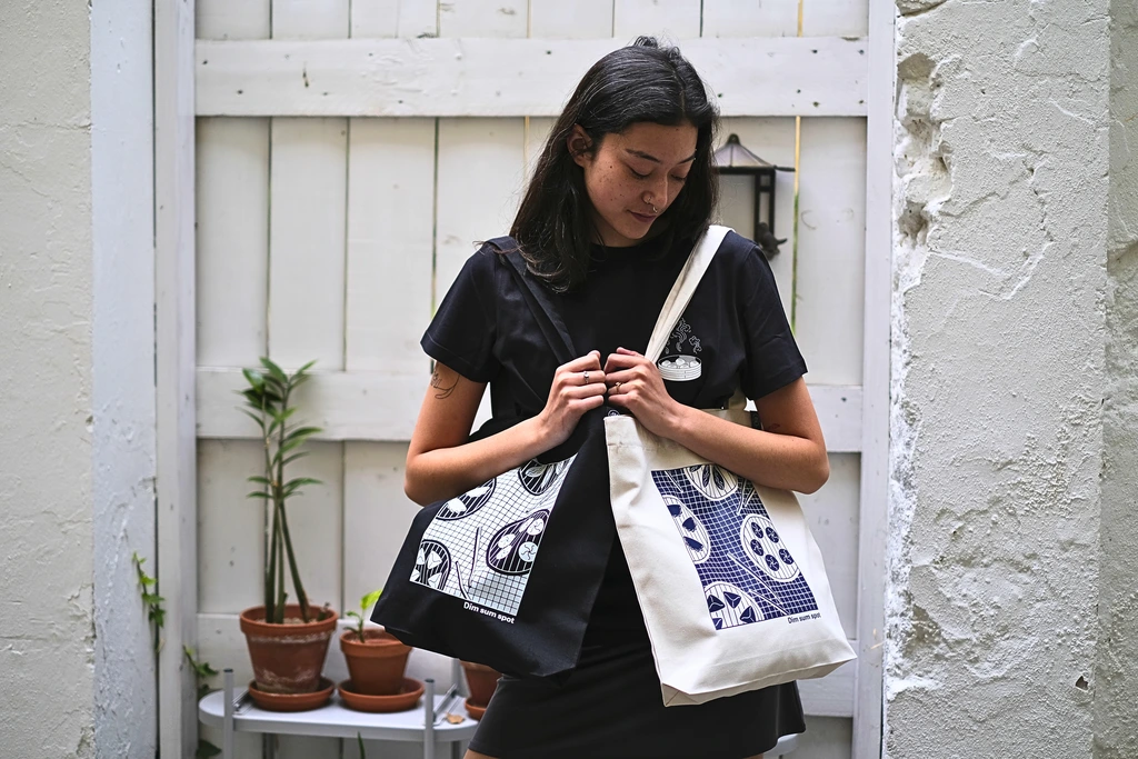 Dim Sum Spot cotton shoulder bag